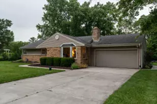 11316 N Rosewood Dr, Mequon, WI 53092 - Photo 1