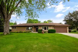 2885 Burlawn Pkwy, Brookfield, WI 53005 - Photo 1