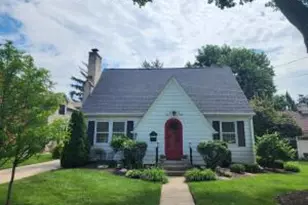 348 Randolph St, Burlington, WI 53105 - Photo 1