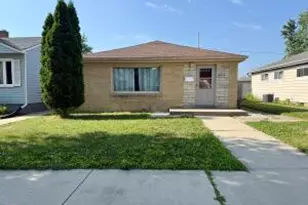 1227 Walton Ave, Racine, WI 53402 - Photo 1