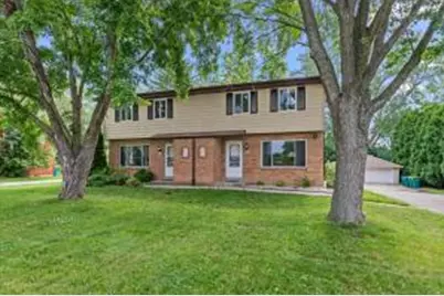 W151N11492  Potomac Cir #W151N11494, Germantown, WI 53022 - Photo 1