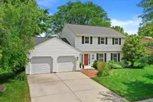 5696 Gladstone Ln, Greendale, WI 53129 - Photo 1