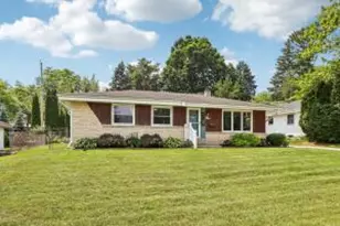 N84W18355 Seneca Ct, Menomonee Falls, WI 53051 - Photo 1