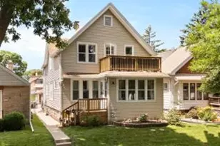 2243 S 73rd St, West Allis, WI 53219 - Photo 1