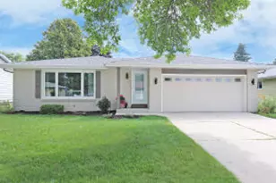 1555 N 24th St, Sheboygan, WI 53081 - Photo 1