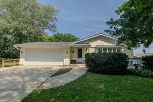 10090 S Chicago Rd, Oak Creek, WI 53154 - Photo 1