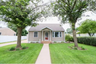 3142  26th St, La Crosse, WI 54601 - Photo 1