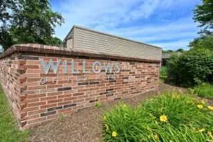 400 W Willow Ct, Fox Point, WI 53217 - Photo 1