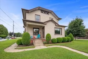 1205 W Washington Ave, Cleveland, WI 53015 - Photo 1