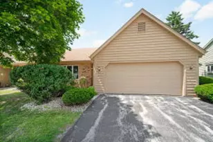 N98W17792 Sherwood Ct, Germantown, WI 53022 - Photo 1