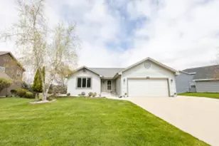 1280 Orchard Cir, Oconomowoc, WI 53066 - Photo 1