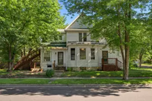 1128 6th St, La Crosse, WI 54601 - Photo 1