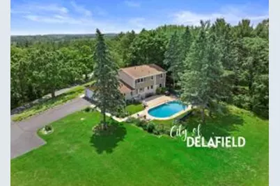 2925  Meadow Ln, Delafield, WI 53029 - Photo 1