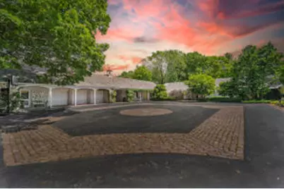 625 E Juniper Ln, Mequon, WI 53092 - Photo 1