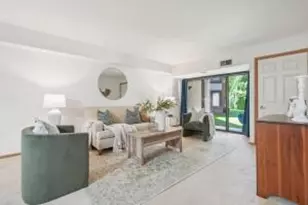 1600 W Green Tree B Rd, Glendale, WI 53209 - Photo 1