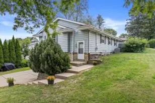 10749 W Keefe Ave, Wauwatosa, WI 53222 - Photo 1