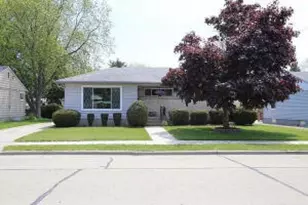 2601 Ridgewood Ave, Racine, WI 53403 - Photo 1