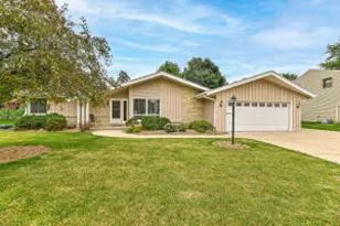 1940 S Parkwood Ln, New Berlin, WI 53151 - Photo 1