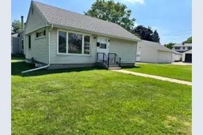 505 W Waterford Ave, Milwaukee, WI 53207 - Photo 1