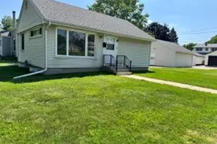 505 W Waterford Ave, Milwaukee, WI 53207 - Photo 1