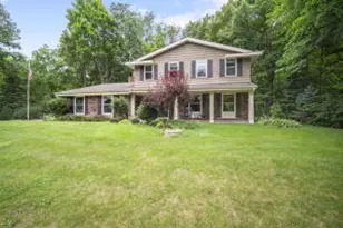 W265S7580 Crestview Dr, Vernon, WI 53189 - Photo 1