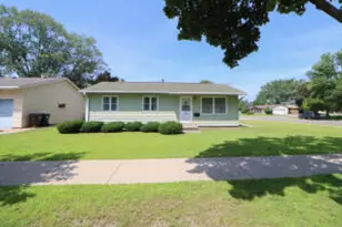 645 11th Ave, Onalaska, WI 54650 - Photo 1