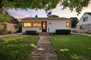 211 Coolidge Ave, Waukesha, WI 53186 - Photo 1