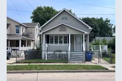 1129  Dr Martin Luther King Dr, Racine, WI 53404 - Photo 1