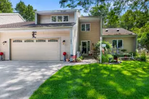 800 Stoney Brook Dr, Manitowoc, WI 54220 - Photo 1