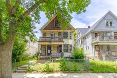 3913 W Walnut St #3915, Milwaukee, WI 53208 - Photo 1