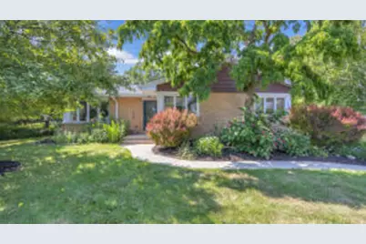 1934  Manor Pkwy, Sheboygan, WI 53083 - Photo 1