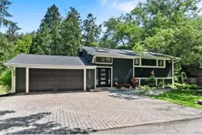 350 S Lower Gardens Rd, Fontana, WI 53125 - Photo 1