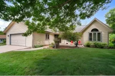 W170N10308  Larkspur Ln, Germantown, WI 53022 - Photo 1