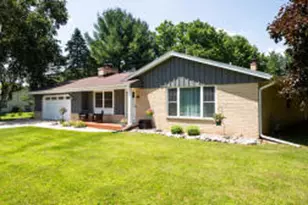 211 Corby Dr, North Prairie, WI 53153 - Photo 1