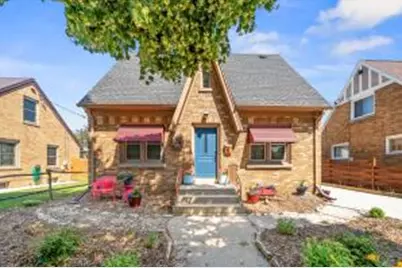 2129  Wedemeyer St, Sheboygan, WI 53081 - Photo 1