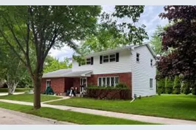 3107  Cherokee Dr, Sheboygan, WI 53083 - Photo 1