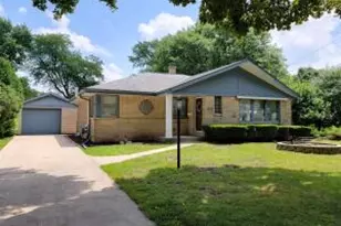 7181 W Wedgewood Dr, Milwaukee, WI 53220 - Photo 1