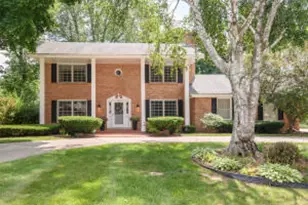 18385 Heathway Ln, Brookfield, WI 53045 - Photo 1