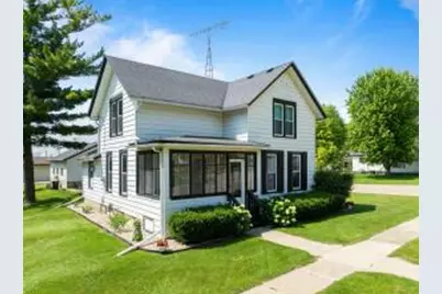 11 W Rockwell St, Elkhorn, WI 53121 - Photo 1