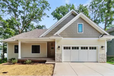 921  Platt Ave, Lake Geneva, WI 53147 - Photo 1