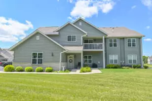 W197N16942 Stonewall Dr, Jackson, WI 53037 - Photo 1