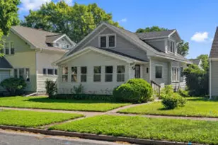 2010 Loomis St, La Crosse, WI 54603 - Photo 1