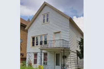 2418 S 9th St, Milwaukee, WI 53215 - Photo 1