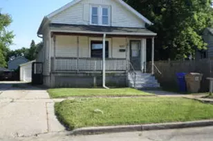 923 47th St, Kenosha, WI 53140 - Photo 1
