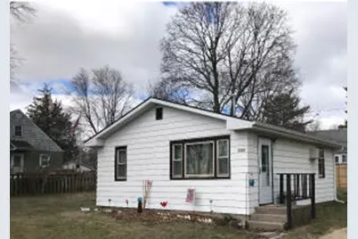 3166  East Dr, Lyons, WI 53147 - Photo 1