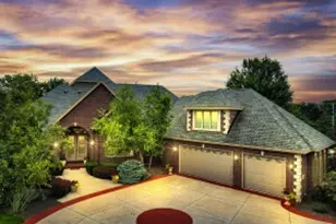 7426 S Stone Hedge Dr, Franklin, WI 53132 - Photo 1