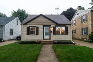 7632 Livingston Ave, Wauwatosa, WI 53213 - Photo 1