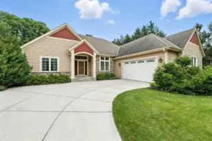 W238N7214 Michele Ln, Sussex, WI 53089 - Photo 1