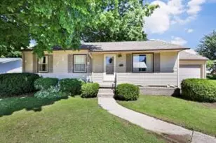 3706 Schroeder Dr, Manitowoc, WI 54220 - Photo 1