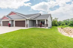 6026 River Run Rd, La Crosse, WI 54601 - Photo 1